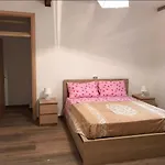 Delicious On Lakeside Apartment Colonno