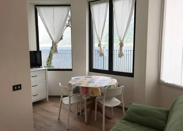 Delicious On Lakeside Апартаменты Colonno