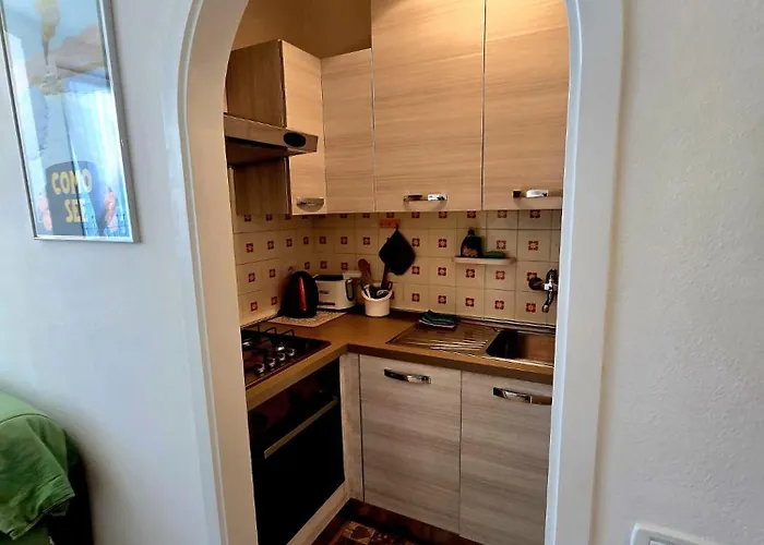 Delicious On Lakeside Colonno